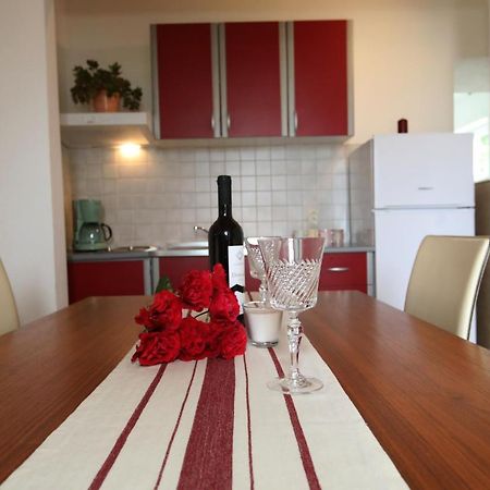 Apartments Noemi Malinska Ngoại thất bức ảnh