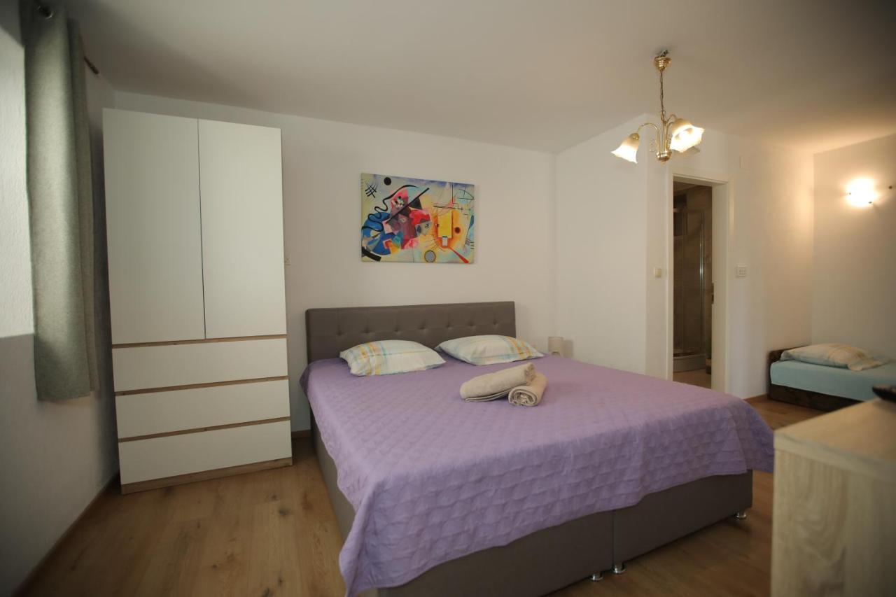 Apartments Noemi Malinska Ngoại thất bức ảnh